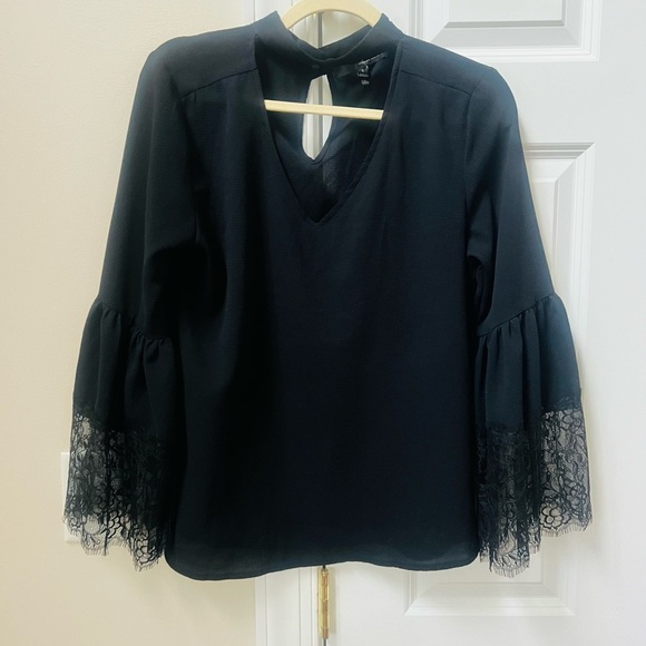 Gorgeous like new black blouse size small by Harve Benard - Picture 1 of 7